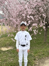 岩本　仁之介