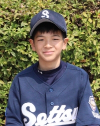 佐藤　遼馬（背番号08）