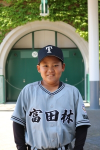 塚田　逞