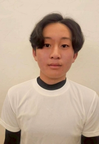 津本　高佑